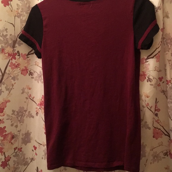 💕GUESS baseball tee size M - Picture 4 of 4